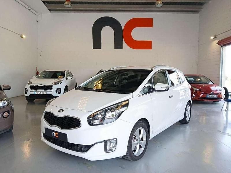 Blanco Usado 2015 Kia Carens Monovolumen | 9200 € (Precio justo) - Imagen 1/4