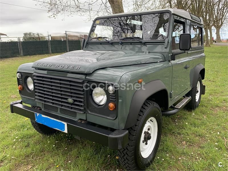 Usado Land Rover Defender S 122 CV (89 kW) 2011 Verde Familiar