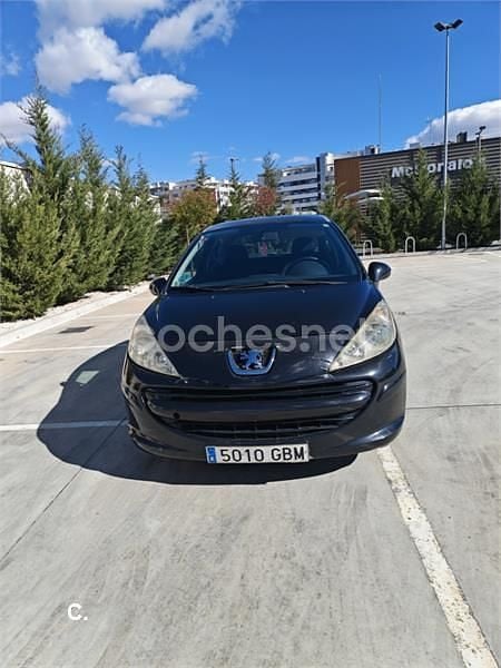 Usado Peugeot 207 75 CV (55 kW) 2008 Negro Berlina
