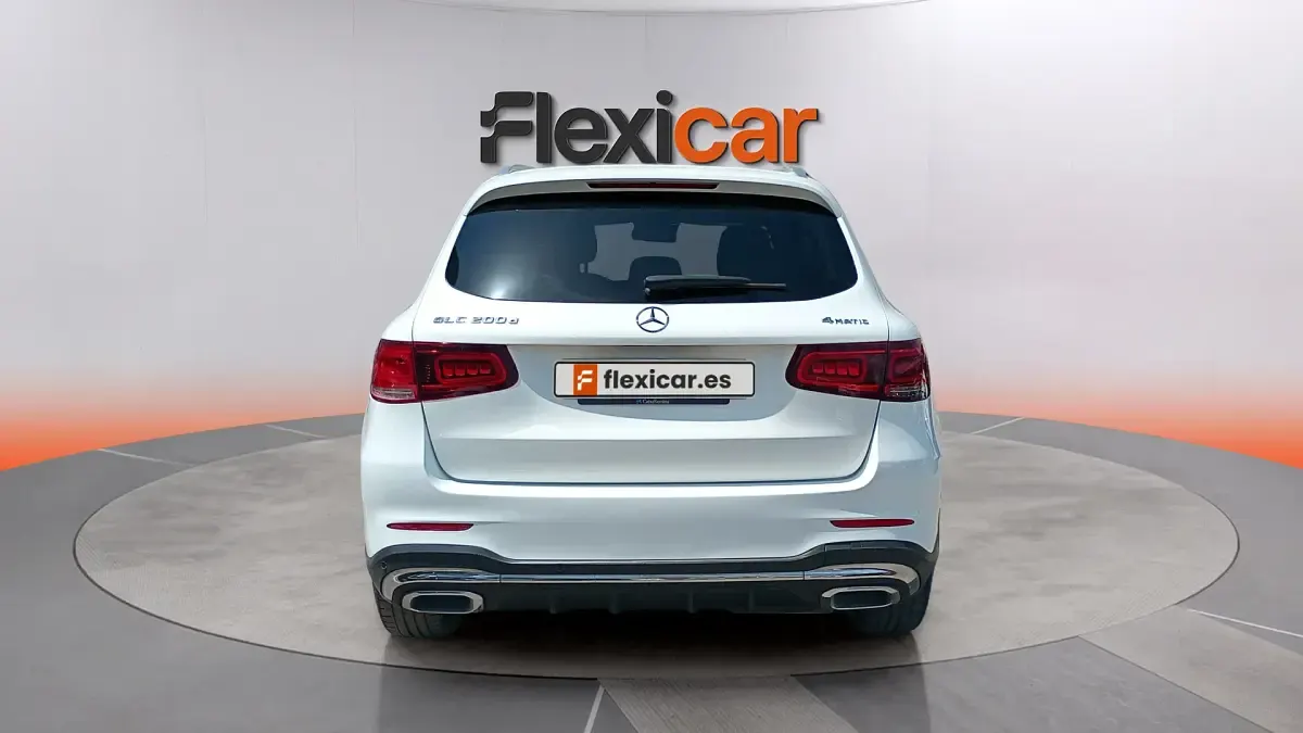 Usado Mercedes GLC200 163 CV (119 kW) 2022 Blanco SUV