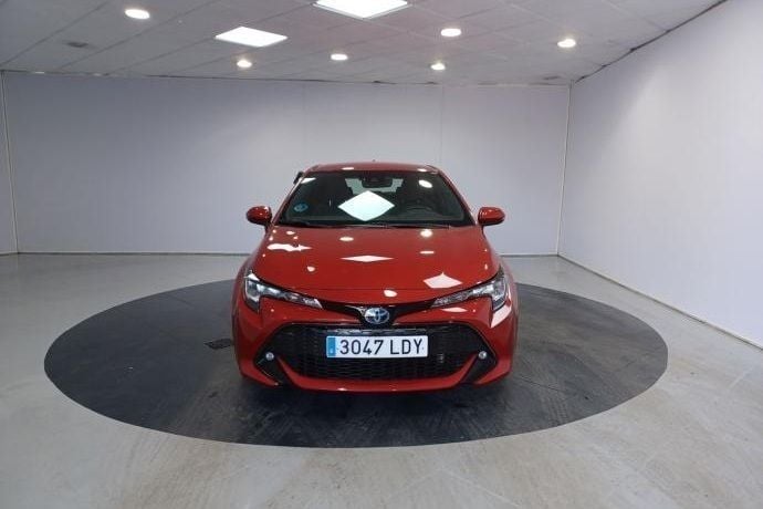 Usado Toyota Corolla Active 140 CV (102 kW) 2020 Rojo Berlina
