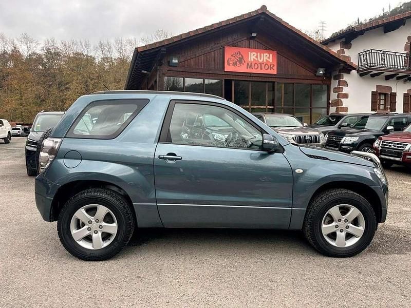 Azul Usado 2007 Suzuki Grand Vitara SUV | 13.999 € (Caro) - Imagen 1/4