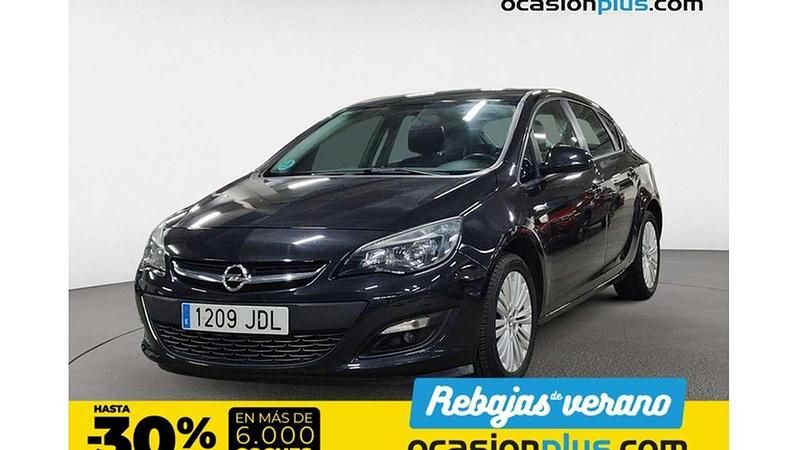 Negro Usado 2015 Opel Astra Selective Utilitario | 9800 € (Precio justo) - Imagen 1/4