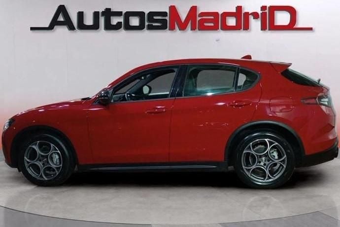 Usado Alfa Romeo Stelvio Sprint 160 CV (117 kW) 2023 SUV