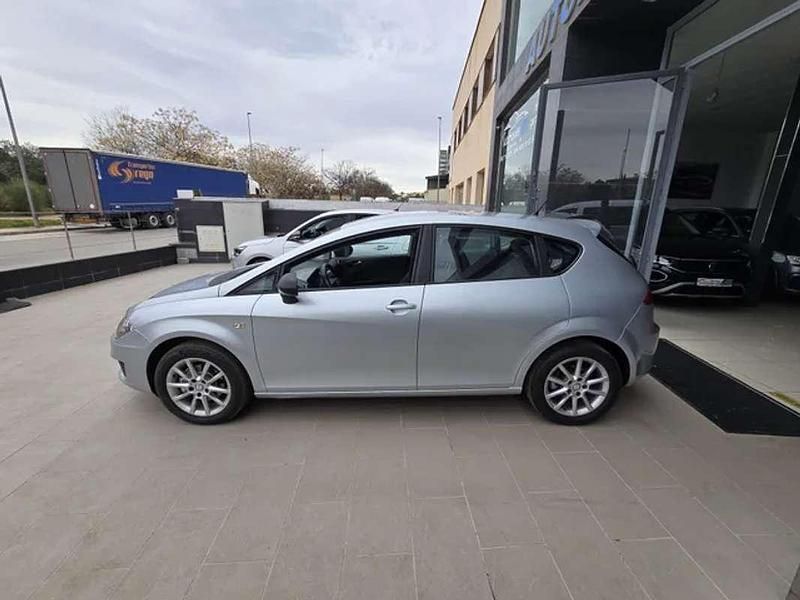 Käytetty Seat Leon Copa 125 HP (91 kW) 2010 Harmaa Viistoperä