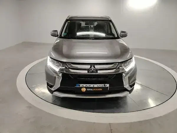 Usado Mitsubishi Outlander Motion 150 CV (110 kW) 2018 Marrón SUV
