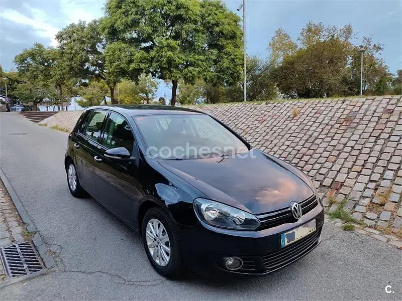 Usado VW Golf VI Advance 105 CV (77 kW) 2011 Negro Berlina