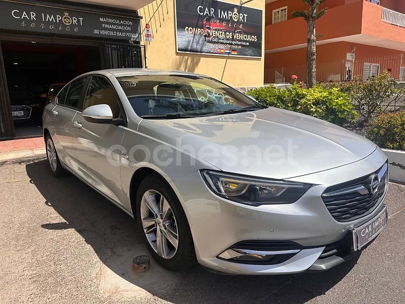 Gris / plata Usado 2018 Opel Insignia Excellence Berlina | 9500 € (Super precio) - Imagen 1/4