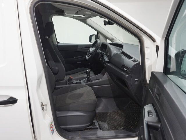 Usado VW Caddy 102 CV (75 kW) 2021 Blanco Monovolumen