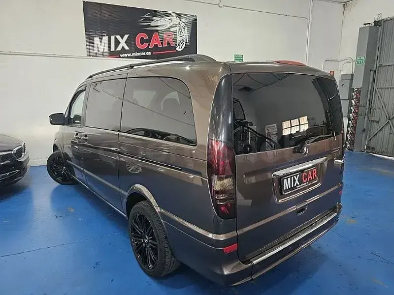 Usado Mercedes Viano 163 CV (119 kW) 2014 Marrón Monovolumen