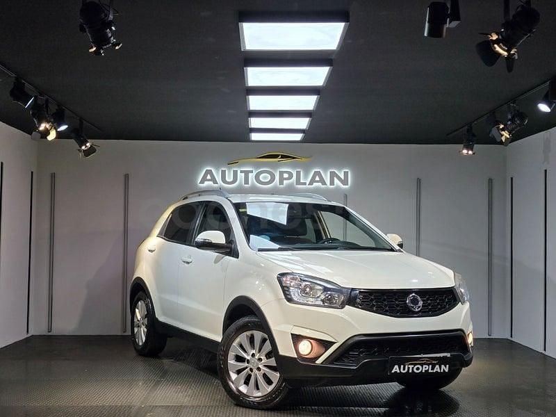 Usado Ssangyong (KGM) Korando Limited 178 CV (130 kW) 2015 Blanco SUV