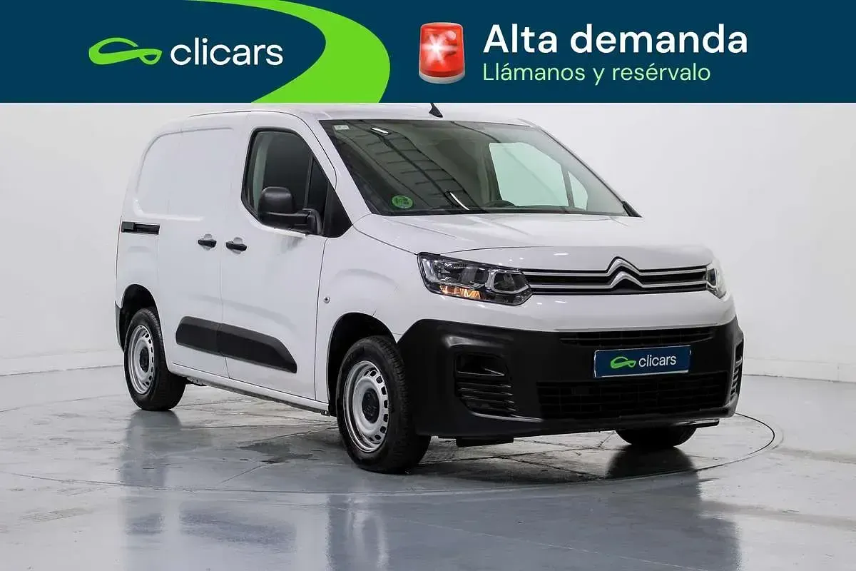 Usado Citroën Berlingo 102 CV (75 kW) 2022 Blanco Monovolumen