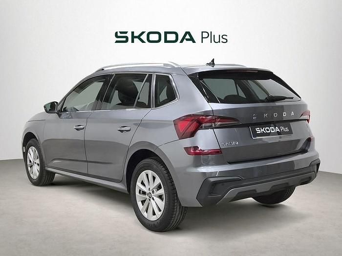 Usado Skoda Kamiq Selection 115 CV (84 kW) 2025 Gris SUV