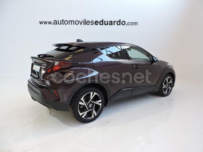 Usado Toyota C-HR Active 122 CV (89 kW) 2022 Granate SUV