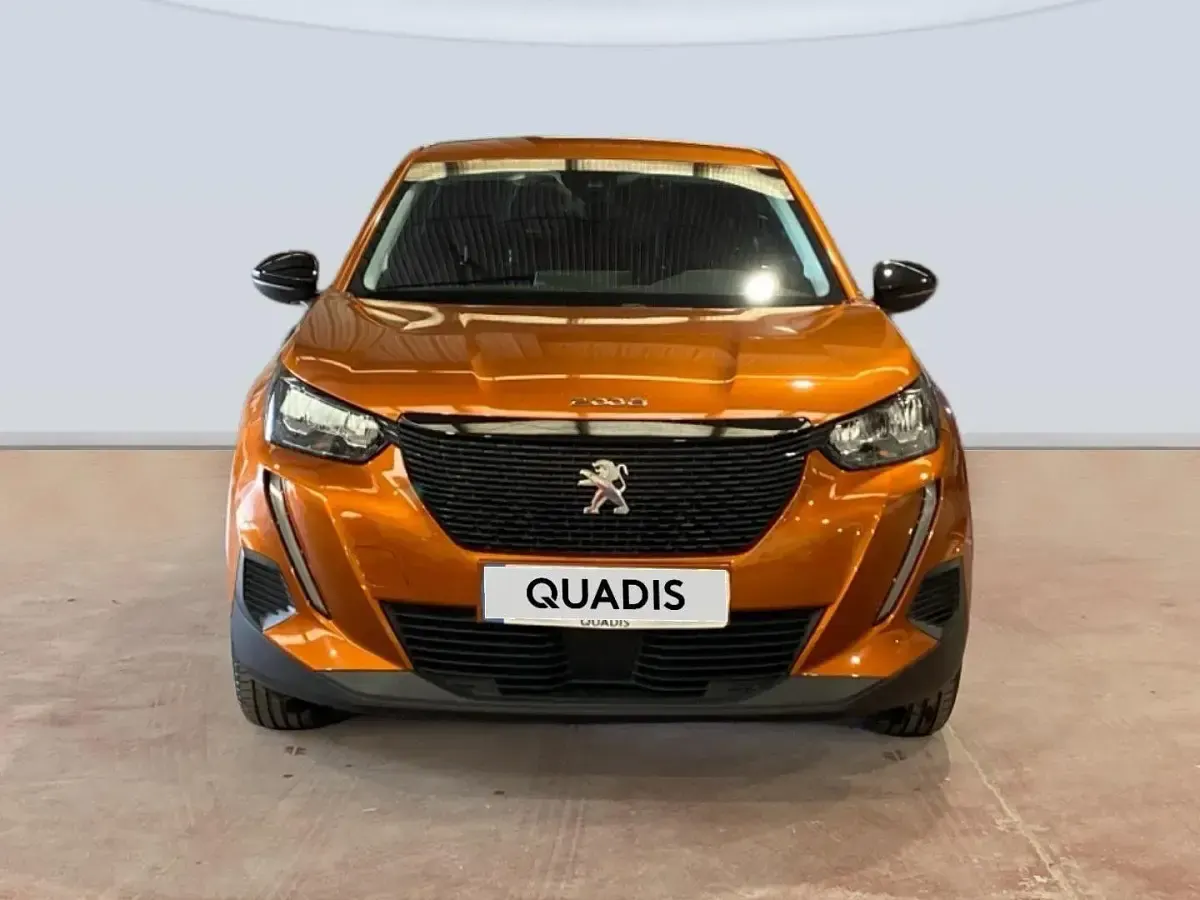 Usado Peugeot 2008 Active 101 CV (74 kW) 2022 Naranja SUV