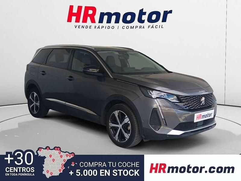 Usado Peugeot 5008 Allure 132 CV (97 kW) 2024 Gris SUV