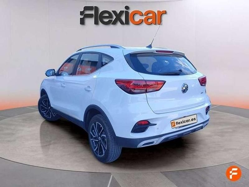 Usado MG ZS Luxury 106 CV (77 kW) 2025 Blanco SUV