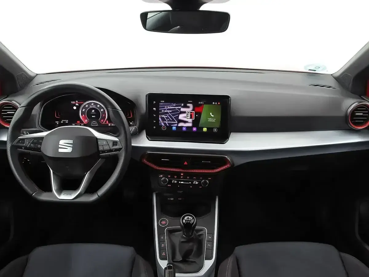 Usado Seat Arona FR 115 CV (84 kW) 2025 Negro SUV