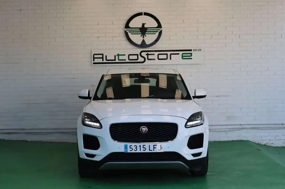 Usado Jaguar E-Pace 200 CV (147 kW) 2020 Blanco SUV