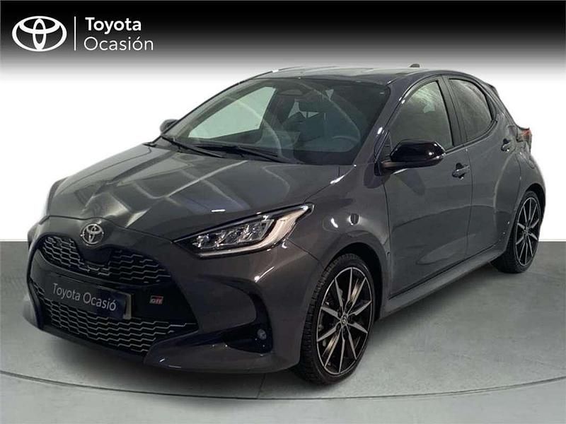 Usado Toyota Yaris Hybrid Sport 131 CV (96 kW) 2025 Monovolumen