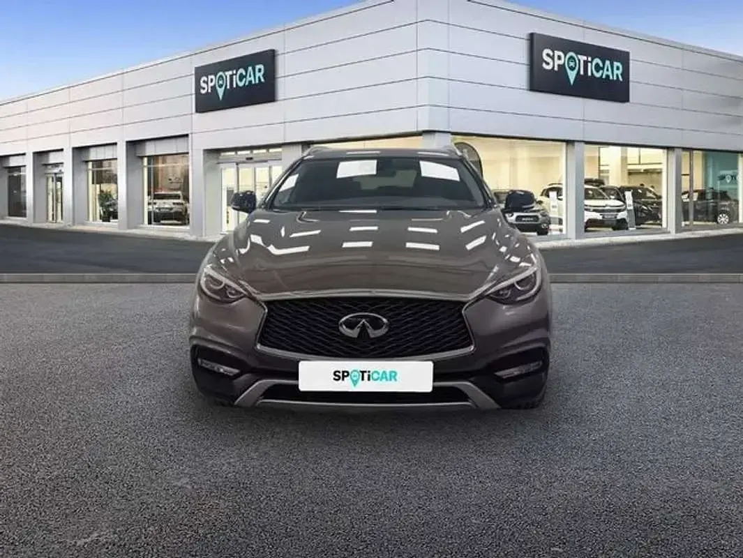 Usado Infiniti QX30 Premium 170 CV (125 kW) 2017 Gris SUV