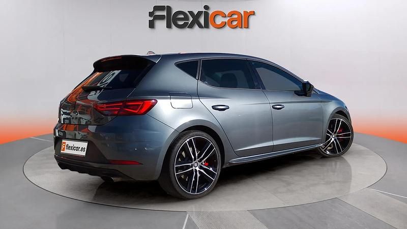 Begagnad Seat Leon CUPRA 300 HK (220 kW) 2017 Grå Sedan