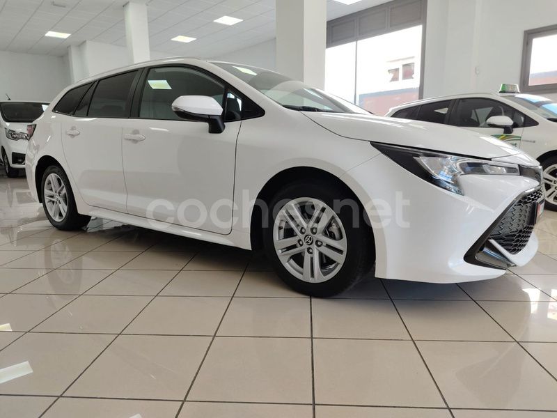 Usado Toyota Corolla Sport 122 CV (89 kW) 2020 Blanco Familiar