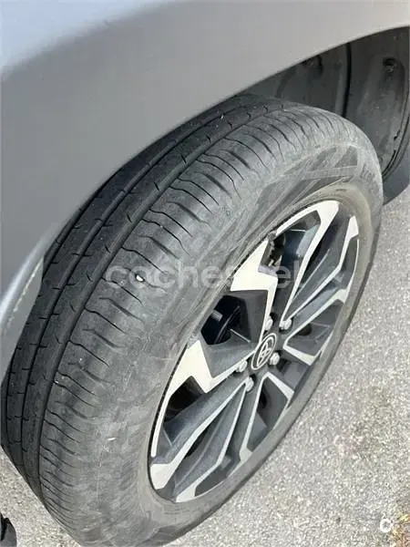 Usado Toyota Yaris Cross Active 116 CV (85 kW) 2022 Blanco SUV