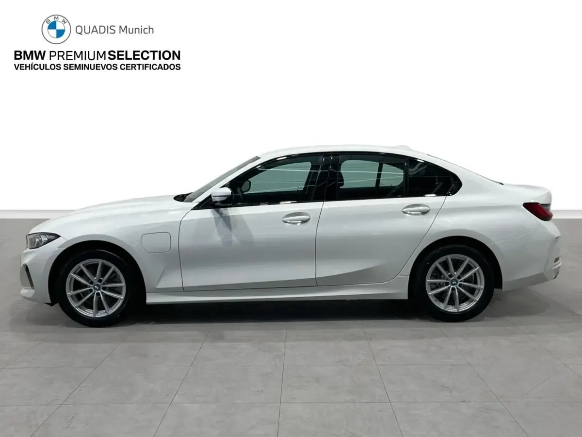 Nuevo BMW 330e Shadowline 292 CV (214 kW) 2026 Blanco Berlina