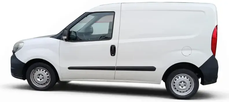 Usado Fiat Doblò 90 CV (66 kW) 2017 Blanco Monovolumen