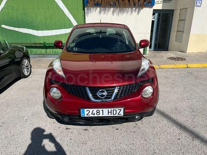 Usado Nissan Juke Acenta Connect 110 CV (80 kW) 2011 Granate SUV