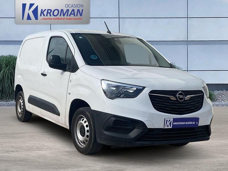 Usado Opel Combo 101 CV (74 kW) 2022 Blanco Monovolumen