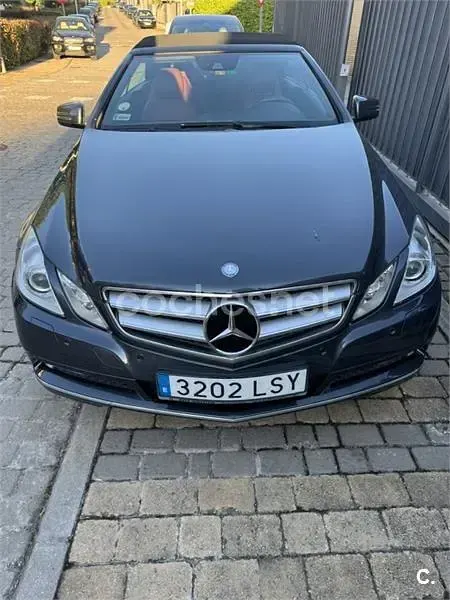 Usado Mercedes E350 Elegance 292 CV (214 kW) 2009 Azul Coupe