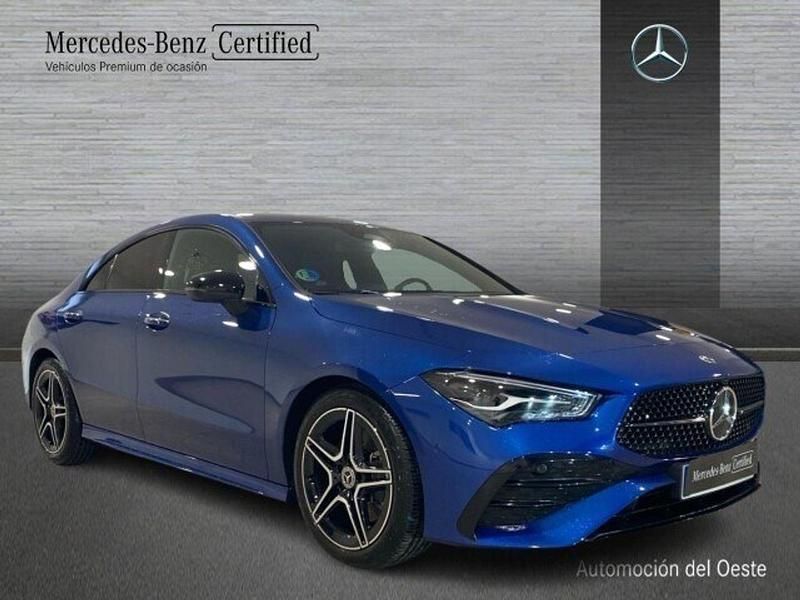 Usado Mercedes CLA200 AMG line 163 CV (119 kW) 2025 Azul Berlina