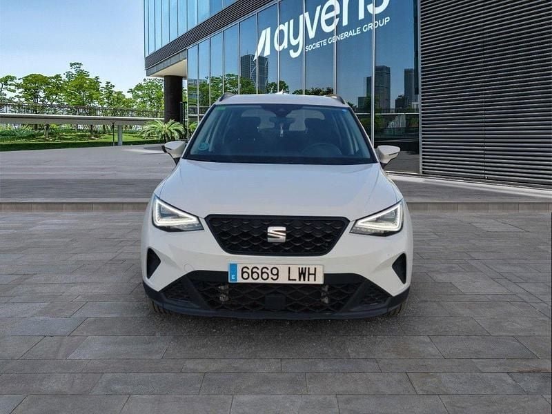 Usado Seat Arona Style Plus 110 CV (80 kW) 2022 Blanco SUV