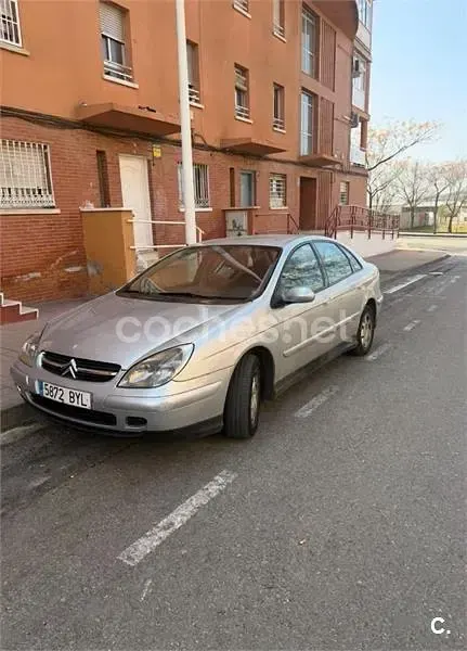 Usado Citroën C5 Exclusive 110 CV (80 kW) 2002 Gris / plata Berlina