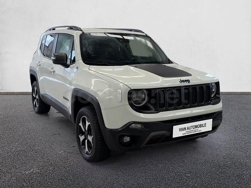 Usado Jeep Renegade Trailhawk 240 CV (176 kW) 2022 Blanco SUV