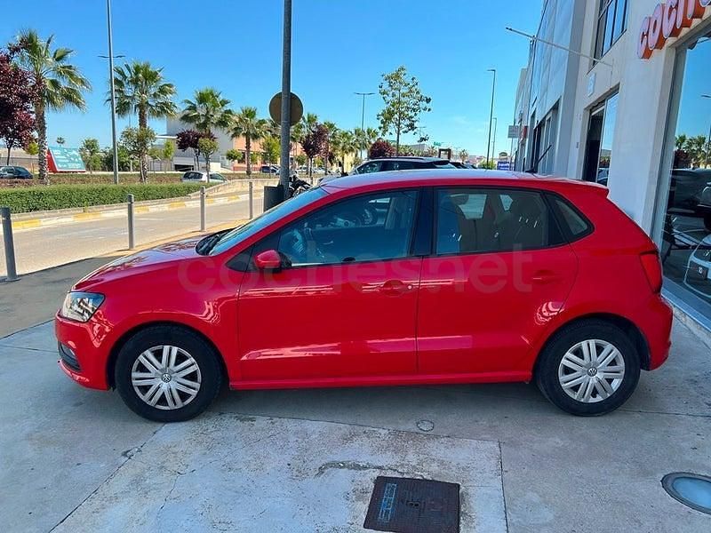 Usado VW Polo Advance 75 CV (55 kW) 2015 Rojo Berlina