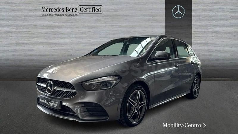 Usado Mercedes B250e AMG line 218 CV (160 kW) 2025 Gris / plata Monovolumen