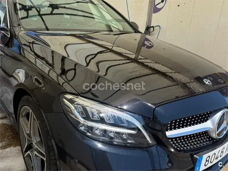 Usado Mercedes C200 136 CV (100 kW) 2019 Negro Berlina