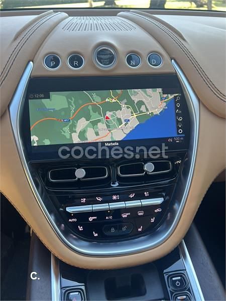 Usado Aston Martin DBX 550 CV (404 kW) 2021 Verde SUV