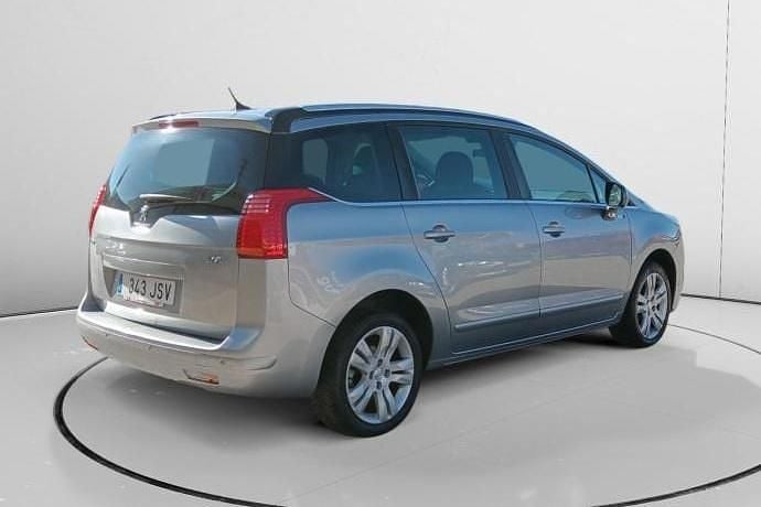 Usado Peugeot 5008 Allure 131 CV (96 kW) 2016 Monovolumen