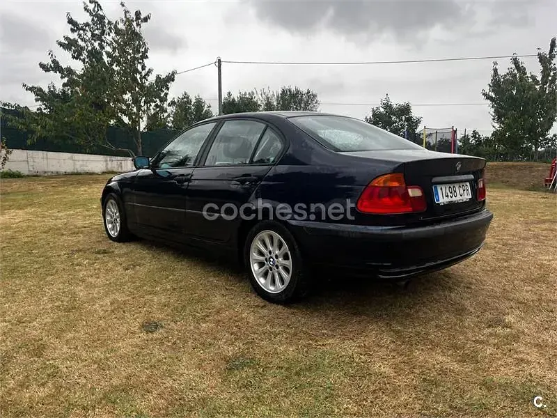 Usado BMW 318 113 CV (83 kW) 1999 Azul Berlina