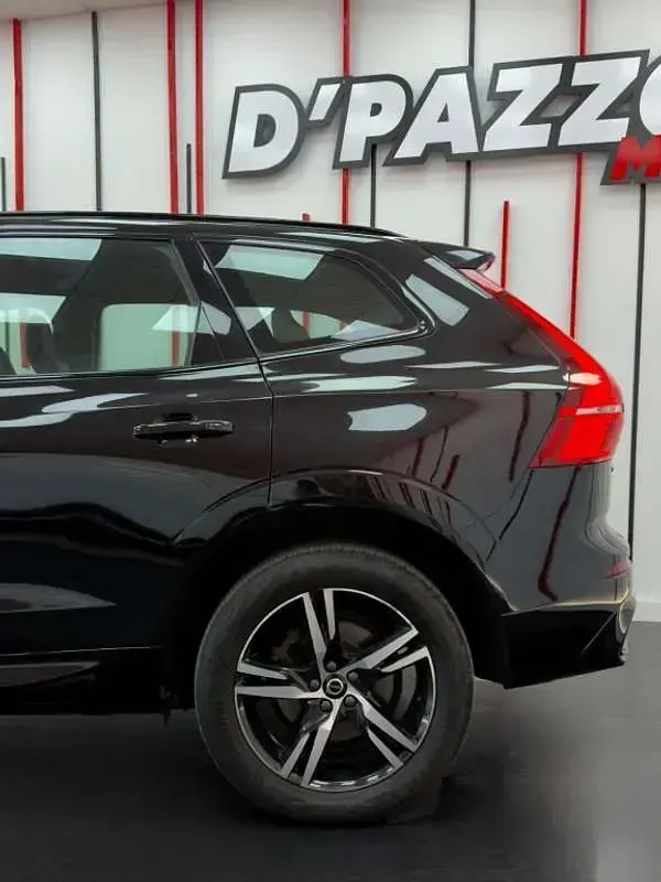 Usado Volvo XC60 R-Design 197 CV (144 kW) 2021 Negro SUV
