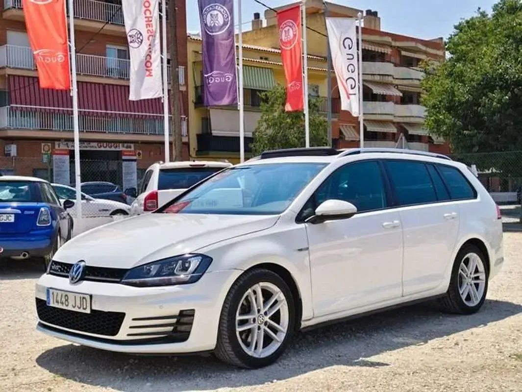 Usado VW Golf VII GTD 184 CV (135 kW) 2015 Blanco Familiar