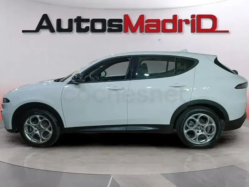 Usado Alfa Romeo Tonale Sprint 130 CV (95 kW) 2022 Blanco SUV