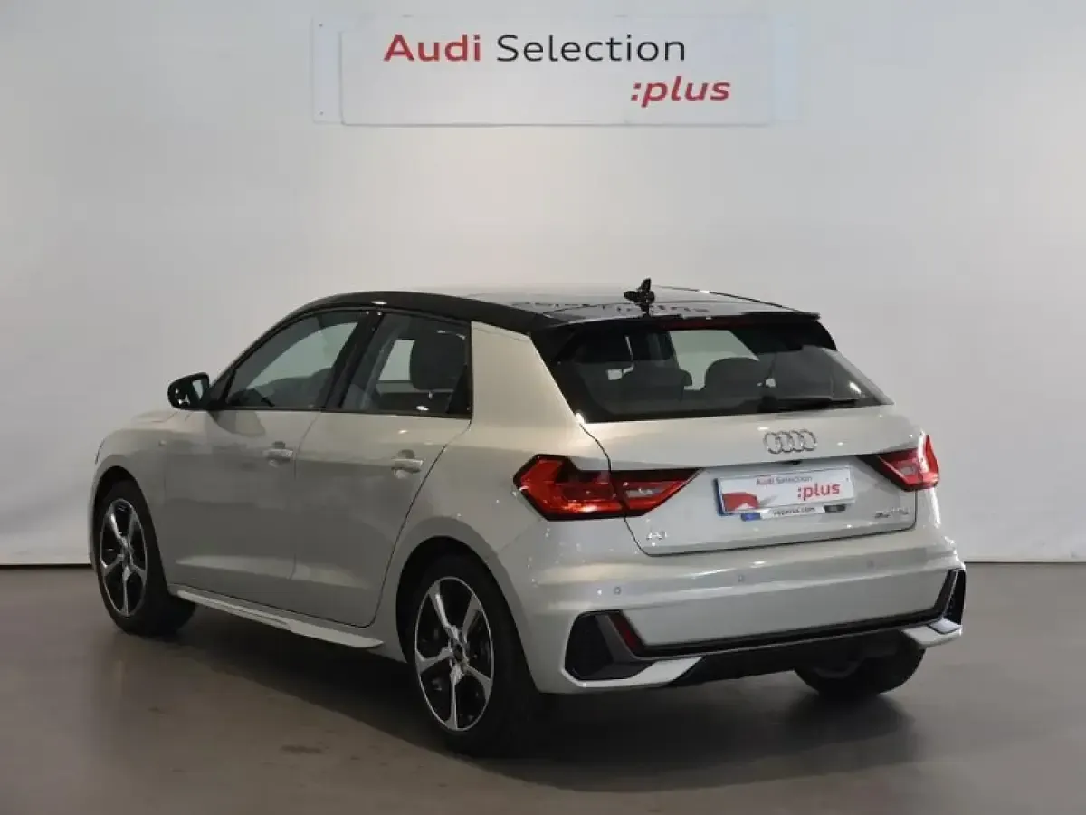Nuevo Audi A1 Sportback 116 CV (85 kW) 2026 Gris/plata Utilitario