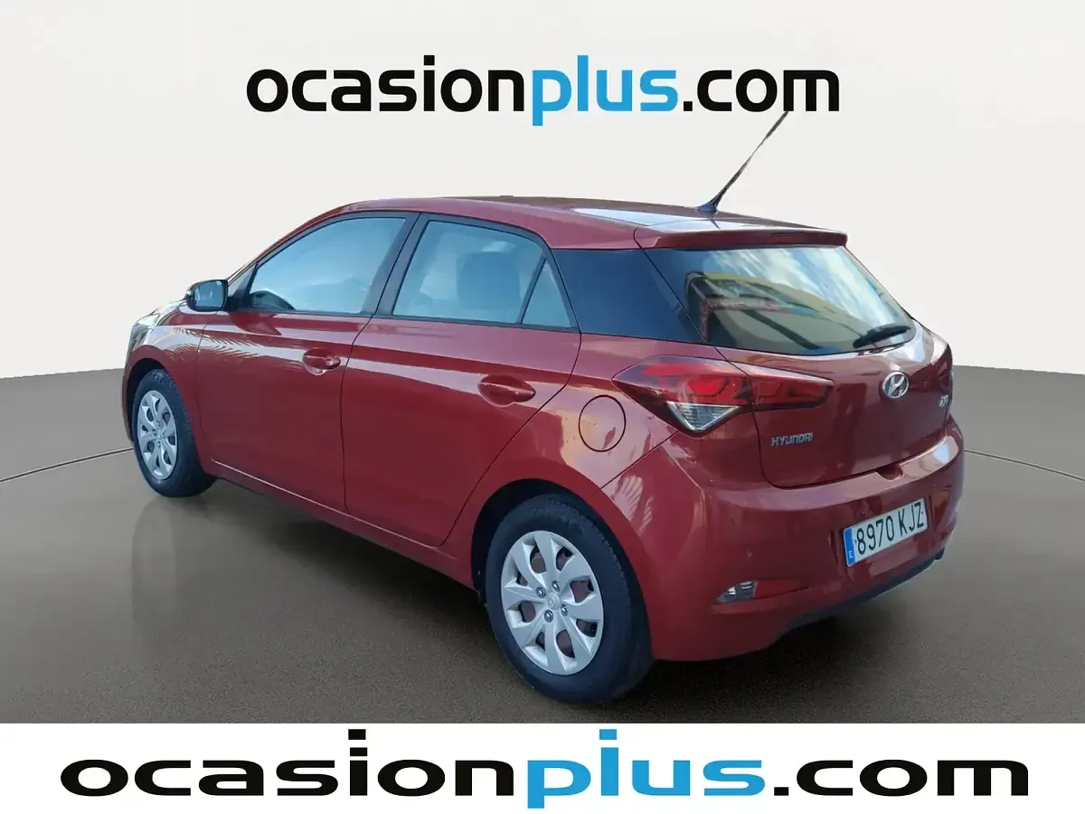 Usado Hyundai i20 84 CV (61 kW) 2018 Rojo Berlina