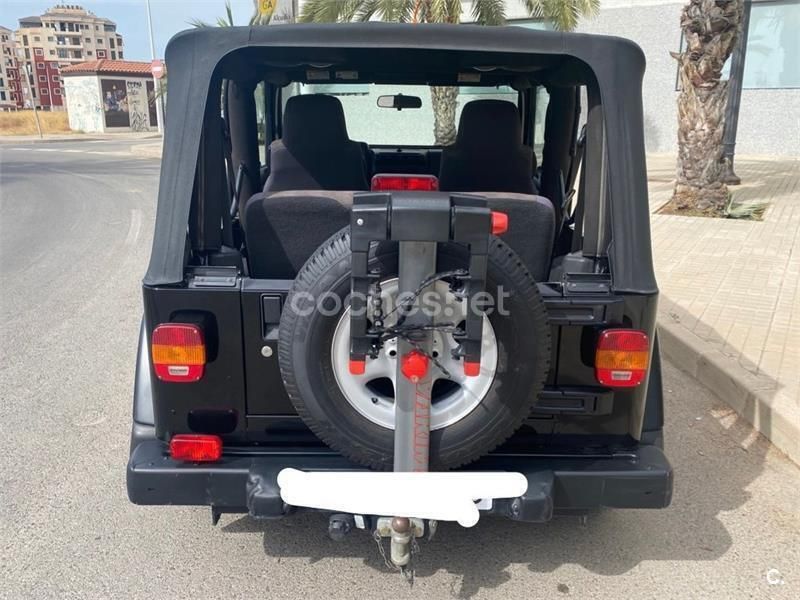 Usado Jeep Wrangler 143 CV (105 kW) 2005 Negro SUV