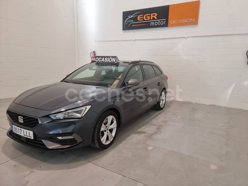 Usado Seat Leon FR 150 CV (110 kW) 2021 Azul Familiar
